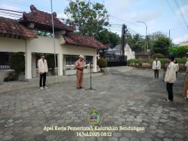 KKN USD BERTUGAS  APEL KERJA